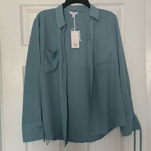 Candies Women’s button down blouse